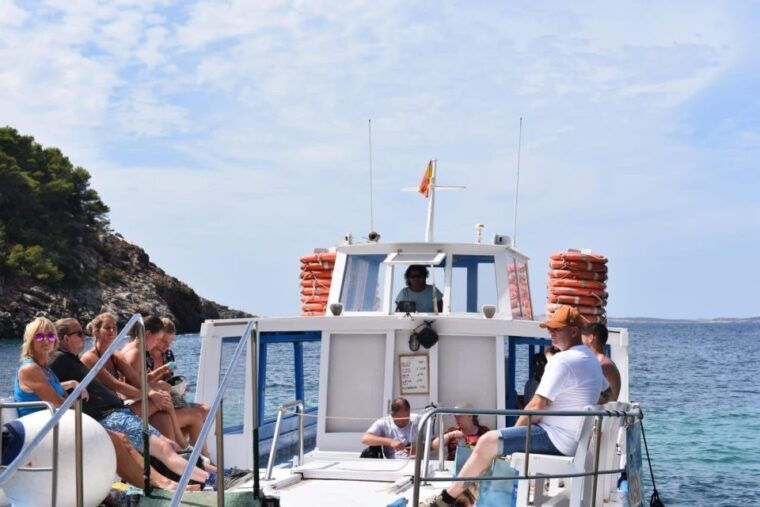 Sant Antoni: Round-Trip Ferry Transfer to Cala Salada Beach - Recommendations for a Perfect Day