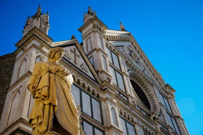 Santa Croce Basilica Tour: Mausoleum of Florentine Geniuses - Reservation