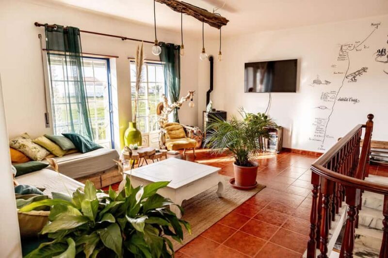 Santa Cruz: Portugal Surf House & Camp - Fun and Relaxation Beyond Surf