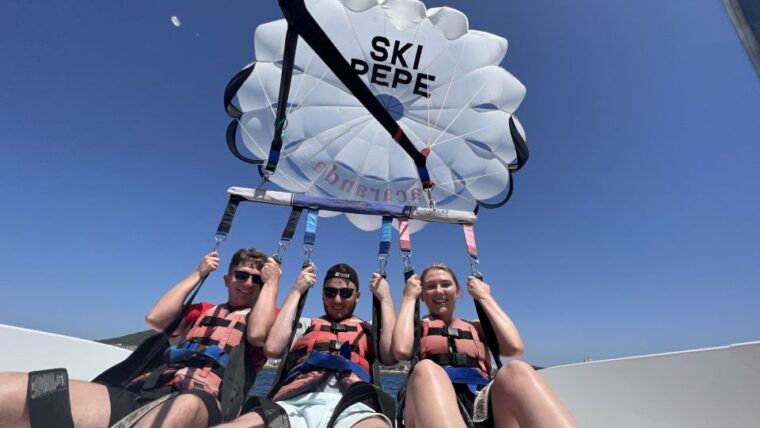 Santa Eulària Des Riu: Parasailing Boat Cruise With Drinks - Prepare for Your Parasailing Adventure