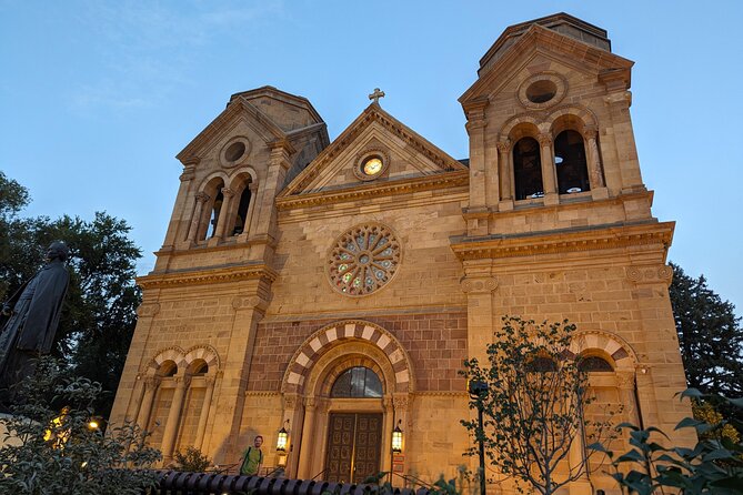 Santa Fe Scavenger Hunt Walking Tour and Game - Tour Details