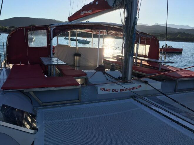 Santa Giulia: Cruise on a Maxi-Caps in Sails - Full Description