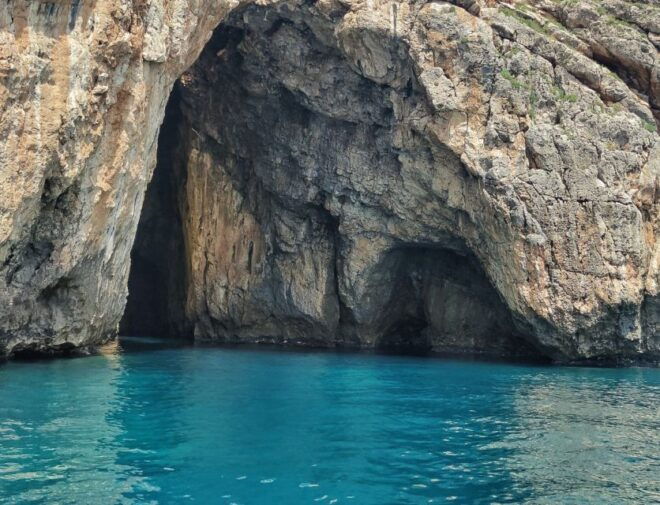 Santa Maria Di Leuca: Caves Boat Tour - Included Services