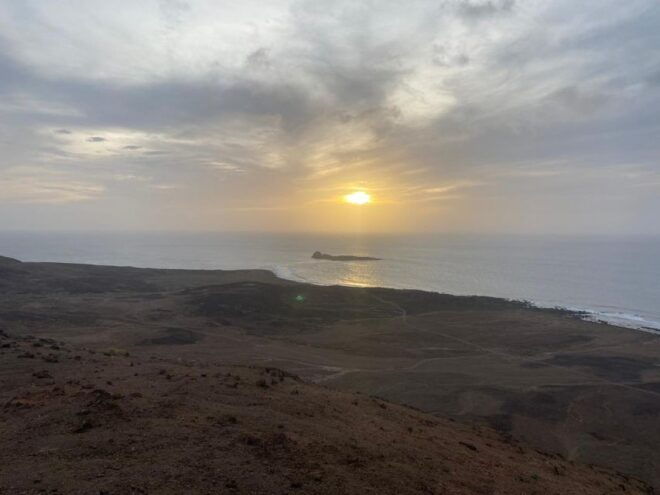 Santa Maria: Guided Coastal Hike & Monte Leão Sunset - Languages Available