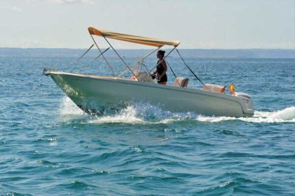 Santa Ponsa: MINERVA, License Boat Rental - The Sum Up