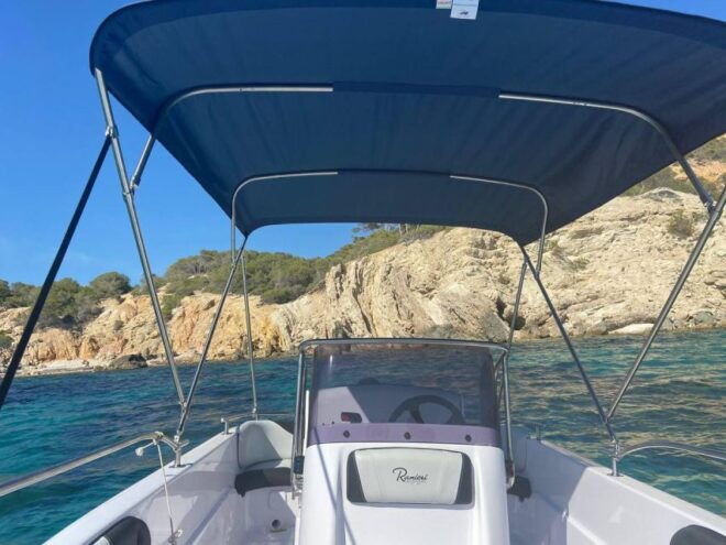 Santa Ponsa: Private Boat Rental With Driving Instructions - Exploration and Attractions