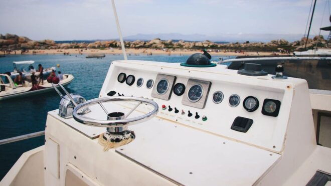 Santa Teresa: Speedboat Tour Around Lavezzi and Piana Island - Detailed Itinerary