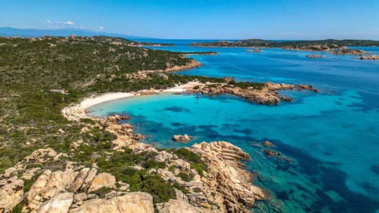 Santa Teresa: Speedboat Tour of the La Maddalena Archipelago - Activity Description