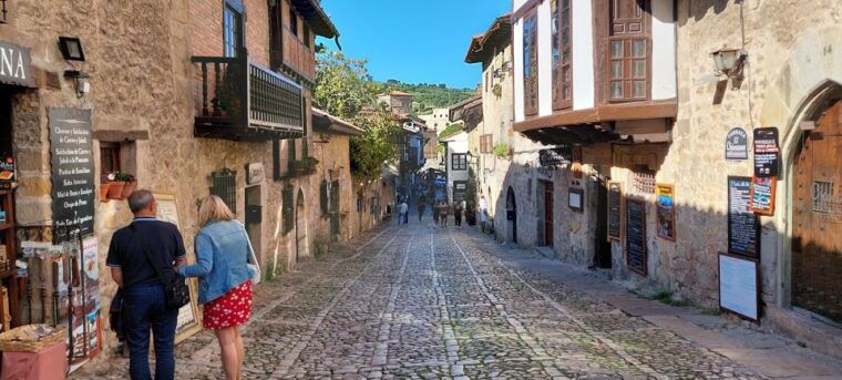 Santander: Western Coast of Cantabria Villages Day Trip - San Vicente De La Barquera