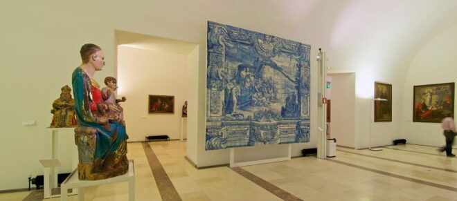 Santarém: Visit to the Cathedral and Diocesan Museum - Full Description