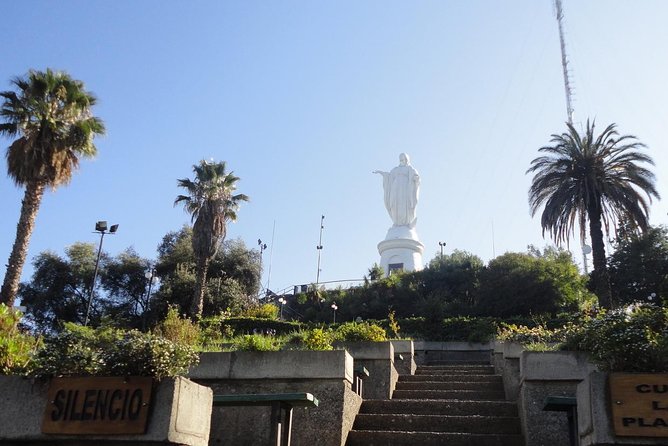 Santiago at Your Feet: City Tour an Unforgettable Foot - Tour Highlights and Itinerary