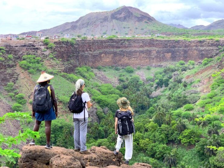 Santiago: Calabaceira Valley Trek & Visit to Cidade Velha - Tour Details