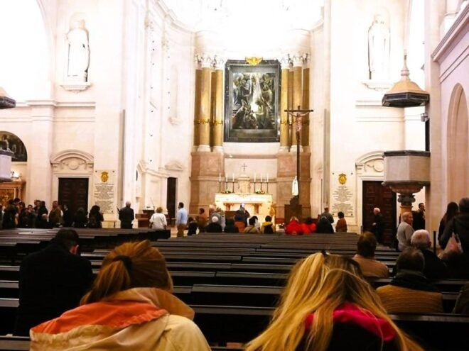 Santiago De Compostela and Lady of Fátima on a Private Trip - Important Information