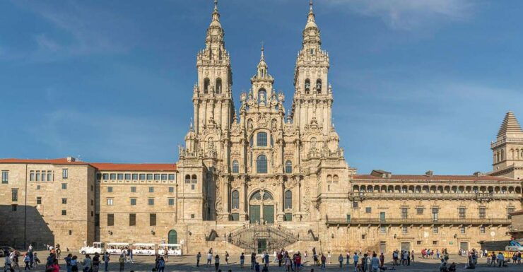 Santiago De Compostela Day Trip From Porto - Trip Duration and Pickup Service
