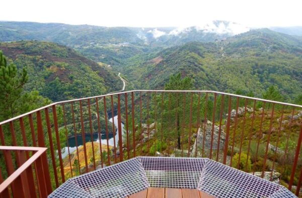 Santiago De Compostela: Galicia & the Ribeira Sacra Day Trip - Frequently Asked Questions
