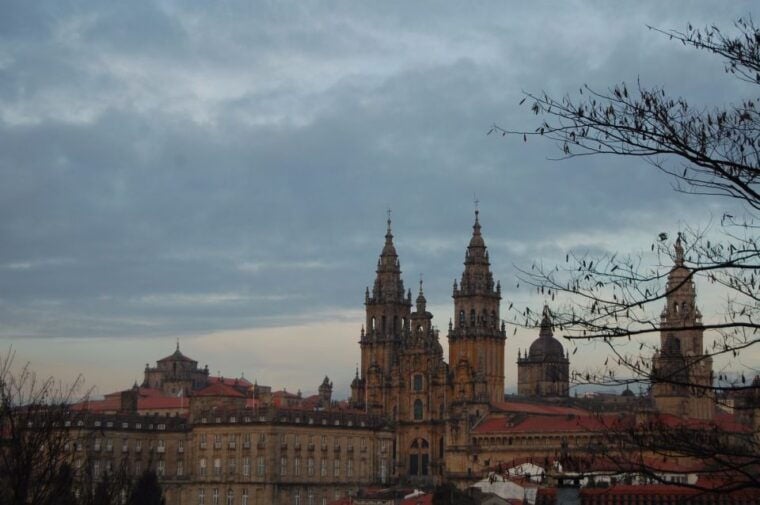 Santiago De Compostela; Private Guided Tour in Two Hours - Tour Highlights
