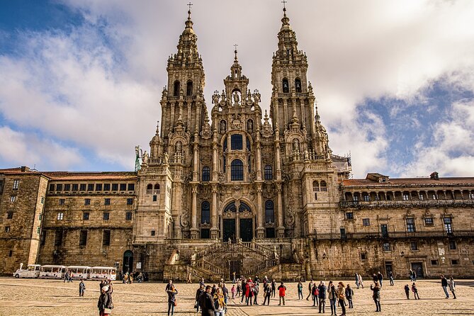 Santiago De Compostela Private Walking Tour With Cathedral Ticket - Pickup and End Points