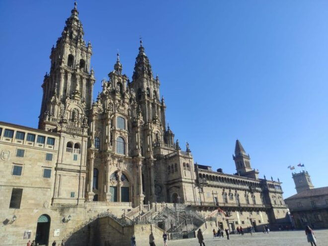 Santiago De Compostela & Valença - Private Tour From Porto - Important Information