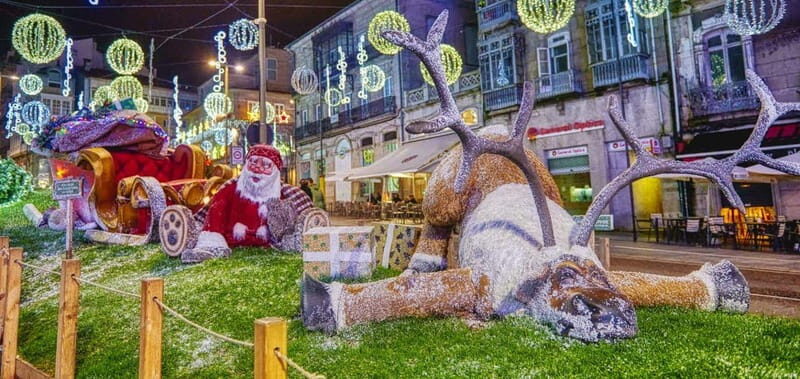 Santiago de Compostela: Vigo Christmas Lights Guided Tour - Vigo’s Christmas Spectacle