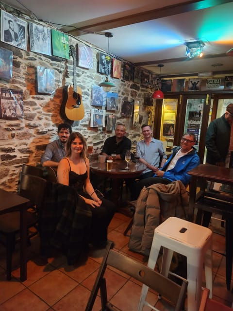 Santiago: Guided Foodie Tour With Drinks, Tapas & Live Music - Itinerary Highlights