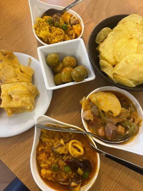 Santiago: Guided Foodie Tour With Drinks, Tapas & Live Music - Important Considerations