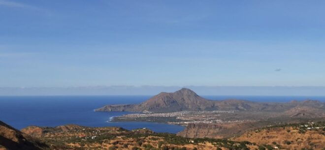 Santiago Island: Full-Day Sightseeing Experience - Tour Inclusions