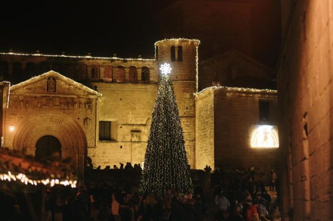 Santillana Del Mar Yuletide: A Medieval Christmas Journey - Holiday Experience