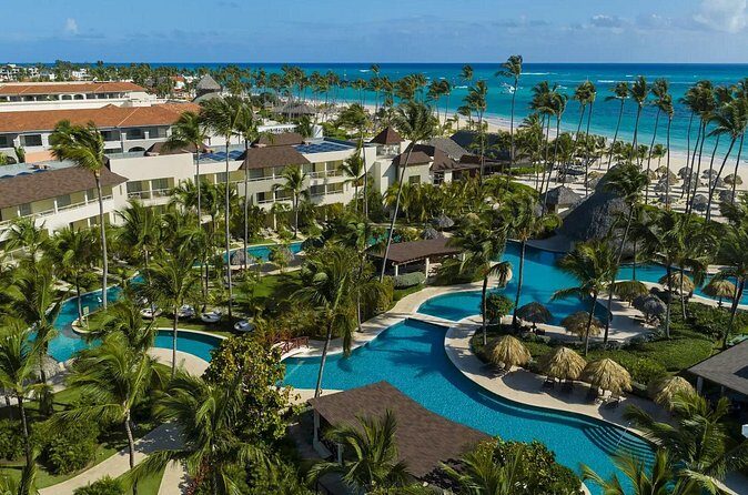 Santo Domingo Airport and Dreams Royal Beach Private Transfer - Vehicle Options and Comfort