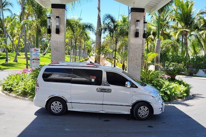Santo Domingo Airport and Grand Palladium Palace Private Transfer - Authentic Insights from Travelers
