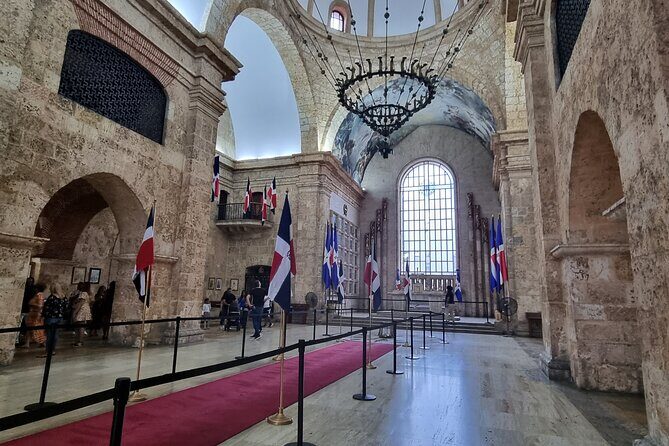 Santo Domingo Colonial City Tour with professional guide - Who Should Consider This Tour?