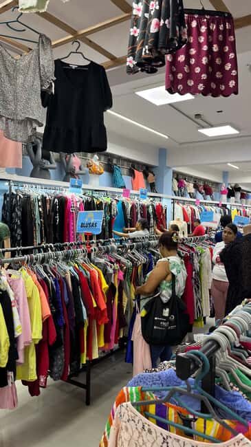 Santo Domingo: Discover the Second-Hand Culture with Locals - Exploring Santo Domingo’s Second-Hand Market Scene