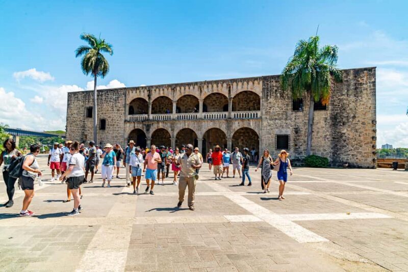 Santo Domingo: Guided City Tour with Lunch - Exploring Santo Domingo: What to Expect