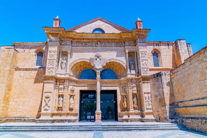 Santo Domingo: Guided City Tour with Lunch - Transportation & Comfort