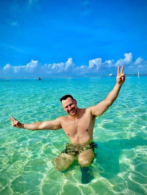 Santo Domingo: Private VIP Tour City Tour + Beach with Lunch - What Past Travelers Say