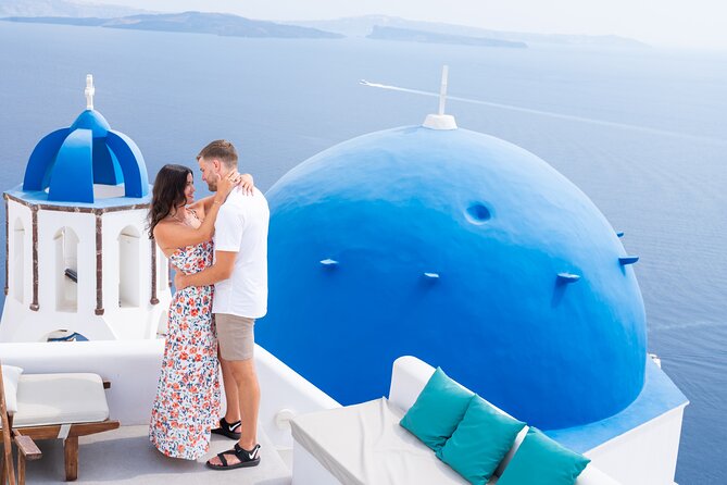 Santorini 1 Photo Tour Session With Your Personal Photographer - The Sum Up