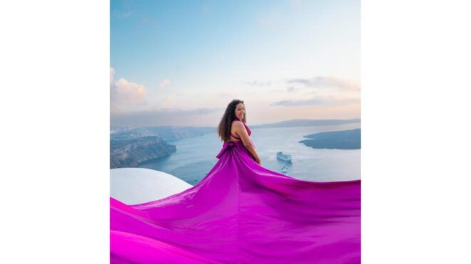 Santorini: 1Hour Flying Dress Photoshoot - Stunning Locations for Photography