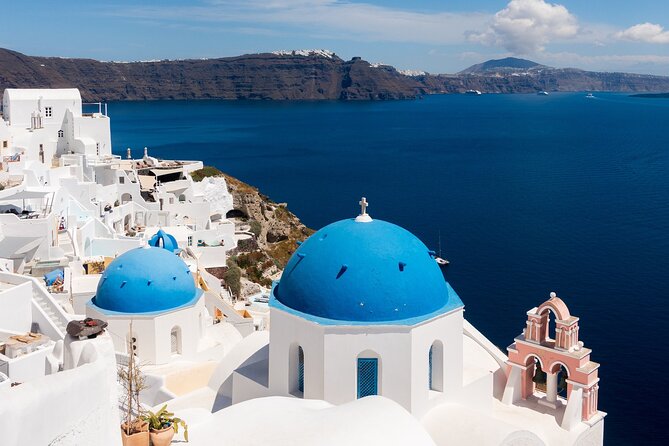 Santorini 3 Day Luxury Tour From Athens With Catamaran Cruise - Free Time in Santorini