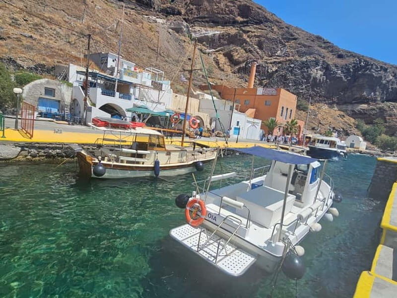 Santorini: 3-Hour Boat Tour to Oia & Thirassia Hot Springs - The Itinerary in Detail