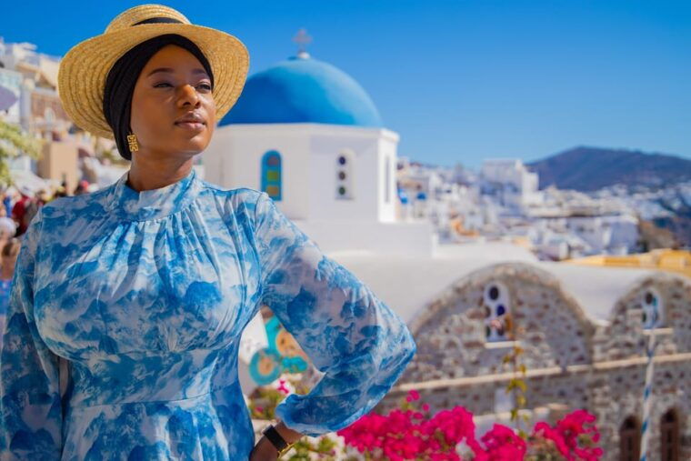 Santorini: 40-Minute Oia Photoshoot - The Photographers & Their Craft