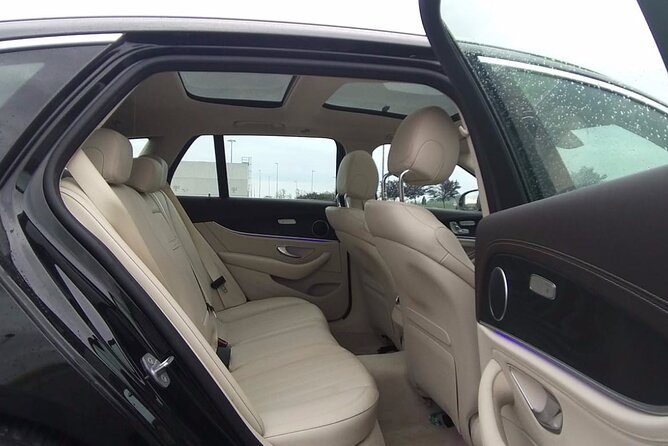 Santorini Airport(JTR) to Santorini - Round-Trip Private Transfer - Lowest Price Guarantee