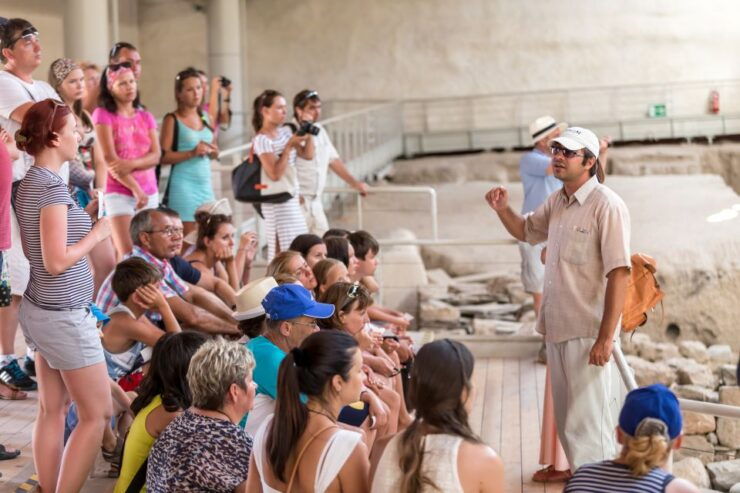 Santorini: Akrotiri Prehistoric City Guided Walking Tour - Prehistoric City of Akrotiri