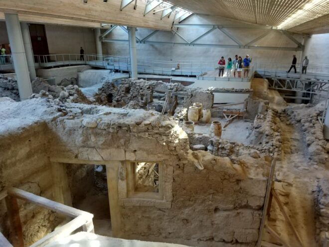Santorini: Akrotiri Prehistoric City Guided Walking Tour - Included in the Activity