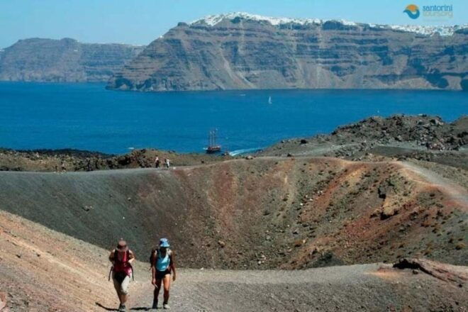 Santorini: Boat Tour in Volcano, Hot Springs and Thirassia - Sailing Experience