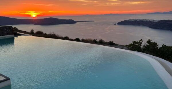 Santorini by Night With Sunset Views - Tips for an Unforgettable Night