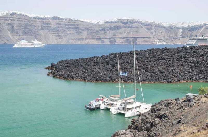 Santorini: Caldera Catamaran Sail & Swim with lunch - FAQs