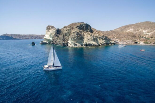 Santorini Caldera: Sunset Sailing Cruise With Meal - Detailed Itinerary
