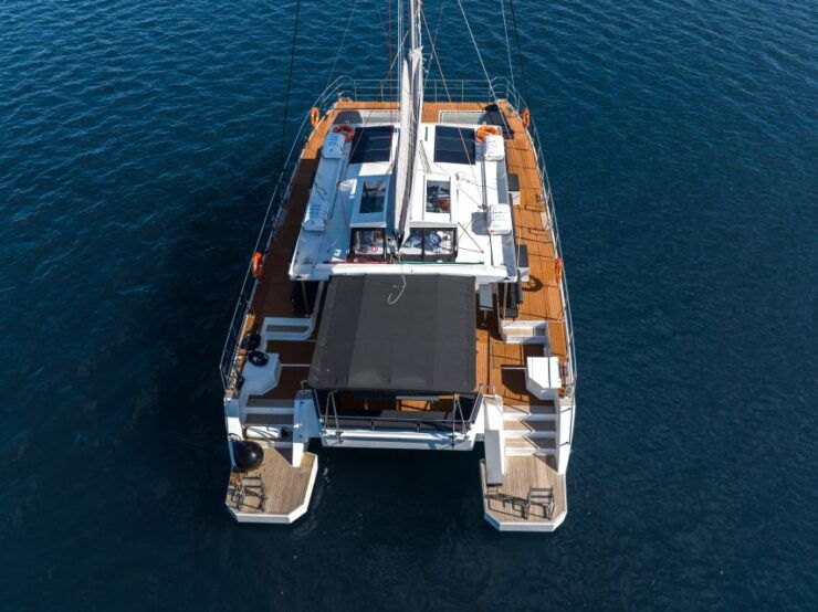 Santorini: Catamaran Caldera Cruise With Meal and Drinks - Review Summary