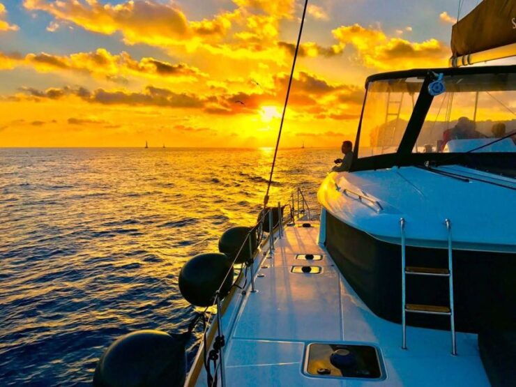 Santorini: Catamaran Cruise With Lunch, Drinks, & Oia Visit - Booking and Cancellation Details