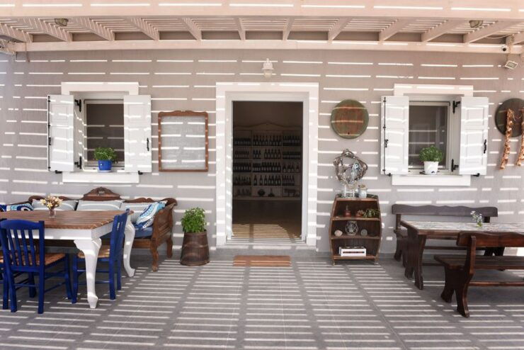 Santorini: Cork & Fork - Activity Experience