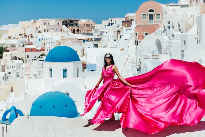 Santorini Couples Flying Dress Private Photo Shoot - Package Options for Solo Travelers
